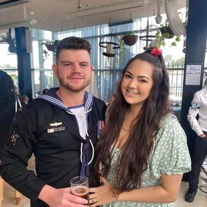 Meet your Posher, Caitlin